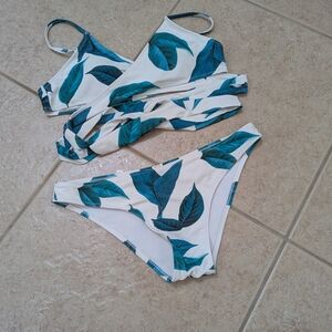 Cupshe Teal Leaf Print Bikini Set